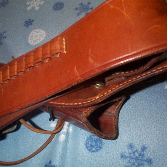 Vintage Viking Leather Holster and belt - Picture 7 of 7